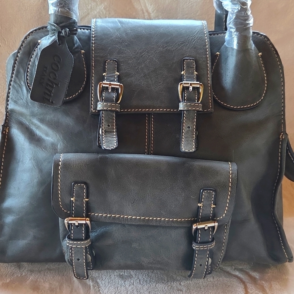 Cochni Italy‎ Elegant Gray Handbag with Silver Buckle Details